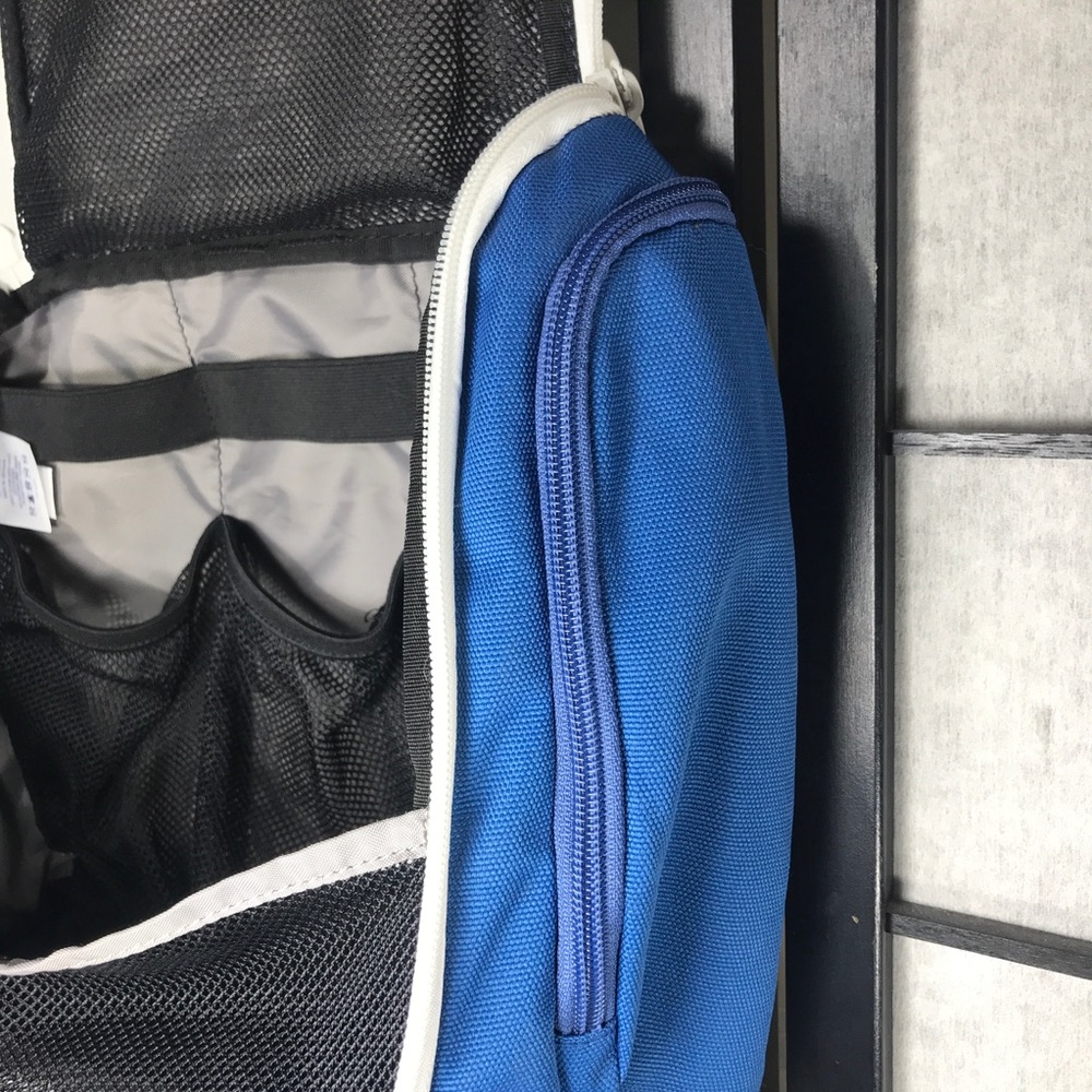 ‼️SOLD‼️ LANDS END Blue White Travel ZIP Up - Picture 4 of 8